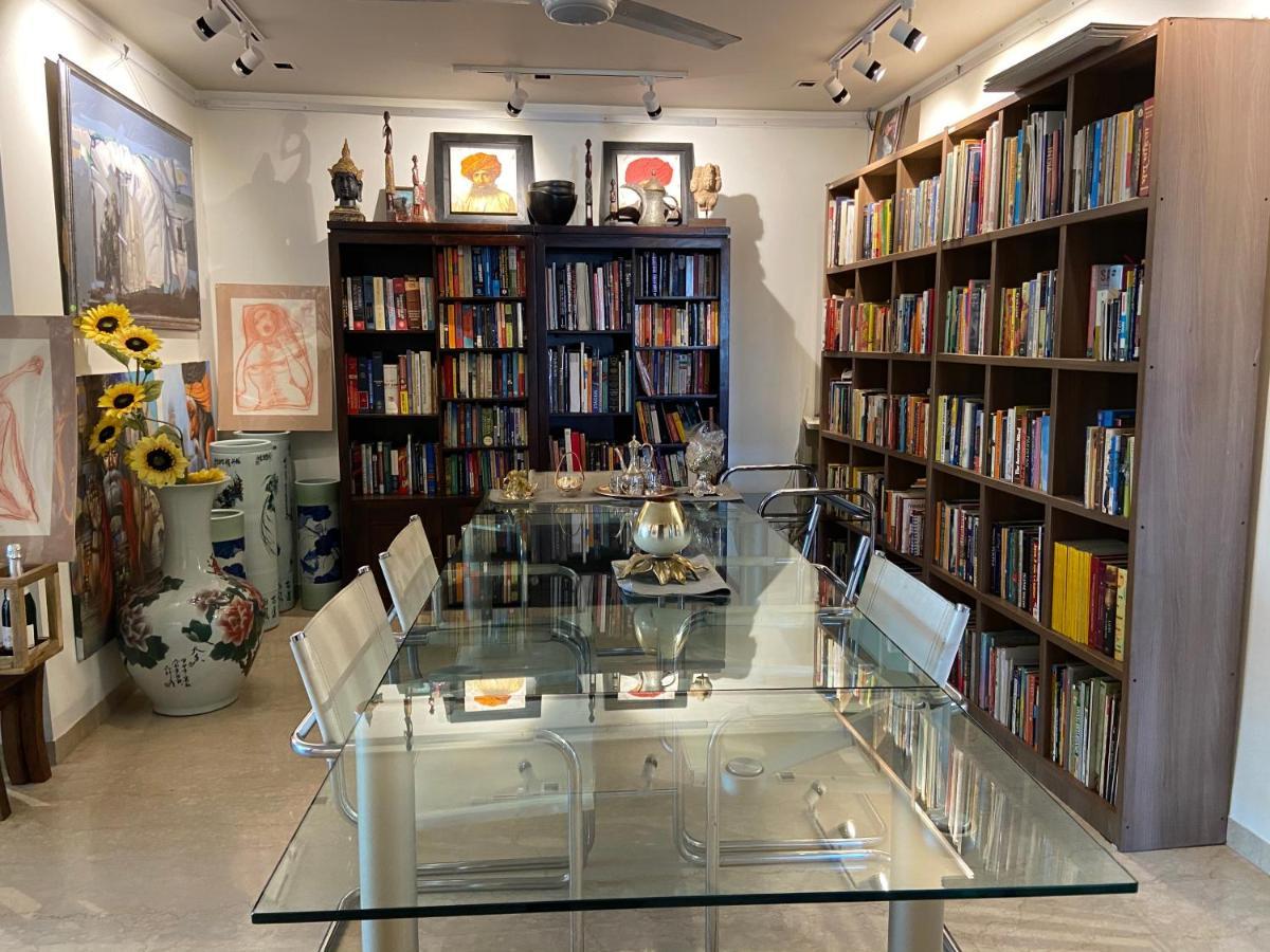 Art House Vasant Vihar New Delhi Panzió Kültér fotó